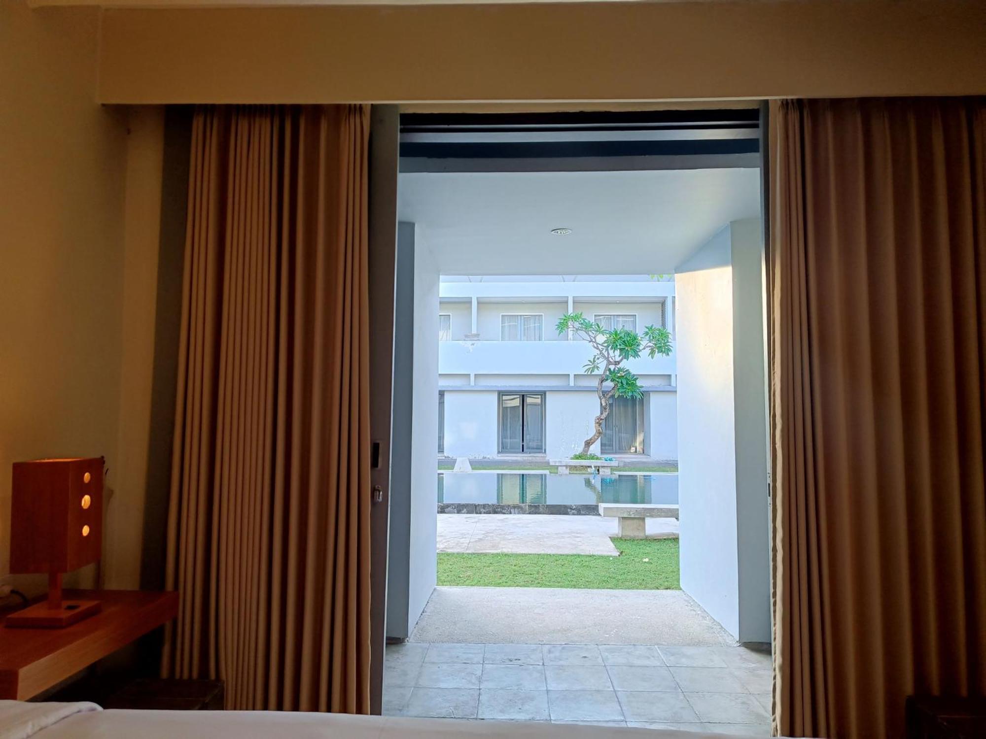 Hotel Kuta Living By Kamara Zewnętrze zdjęcie