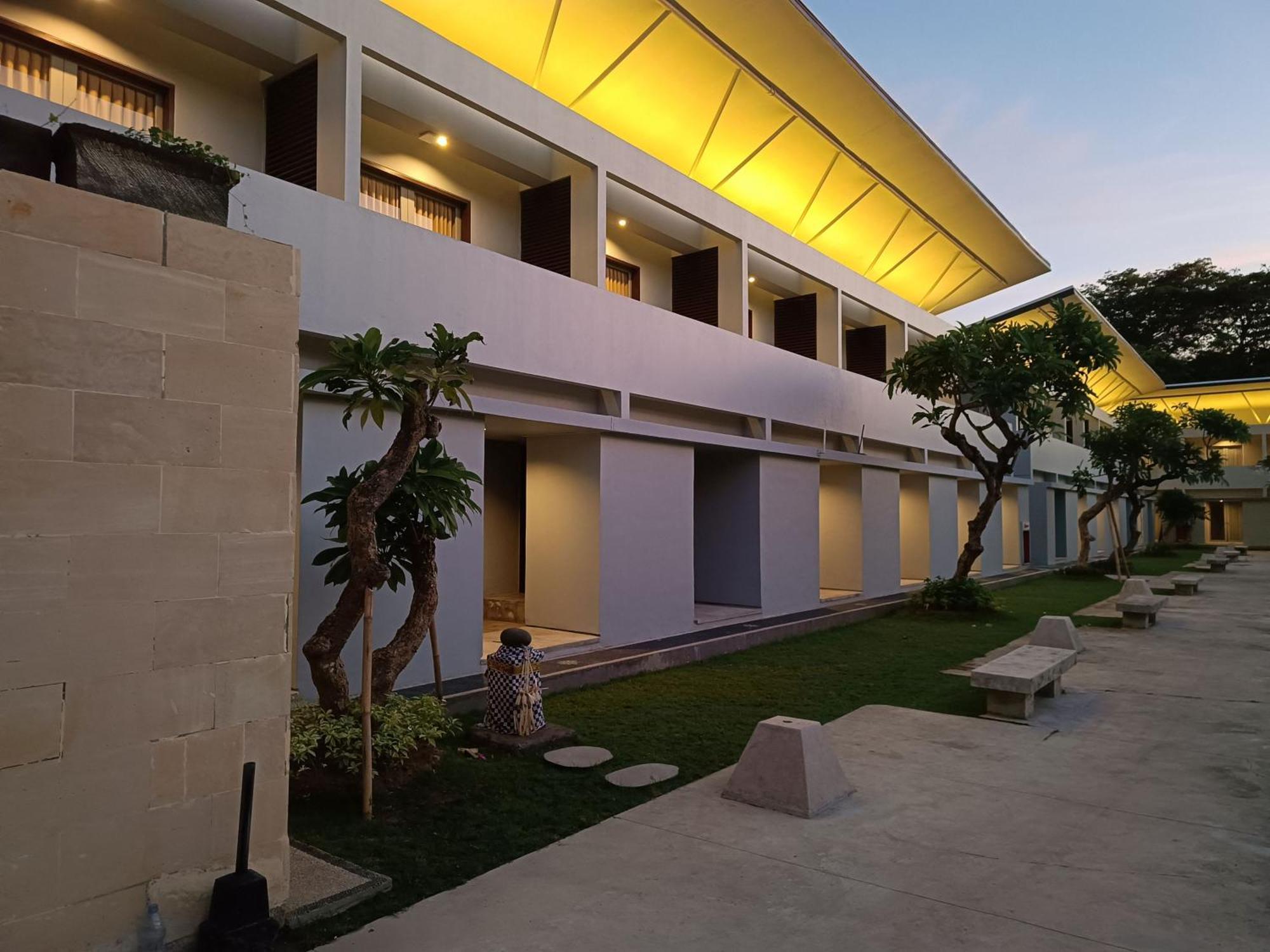 Hotel Kuta Living By Kamara Zewnętrze zdjęcie